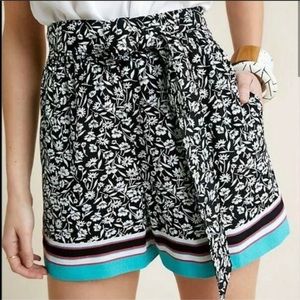 Maeve by Anthropologie Floral Shorts Size Small